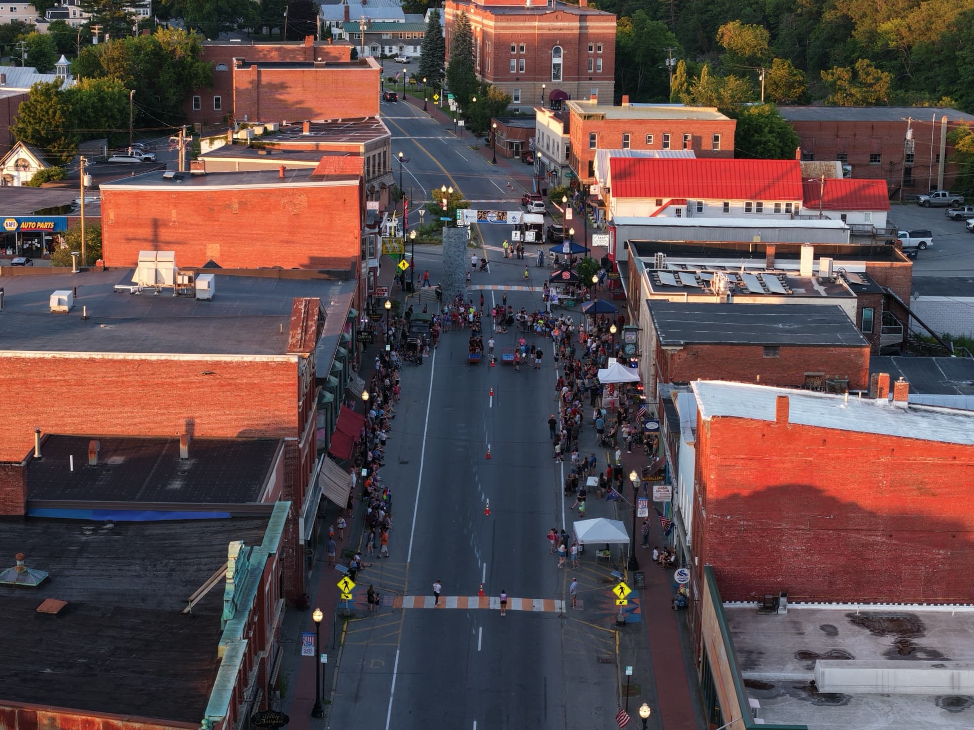 Skowhegan Log Day Bed Race